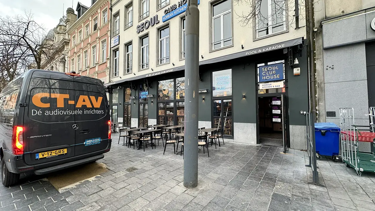CTAV de audiovisuele inrichters bij SEOUL Club houde Groenplaatst