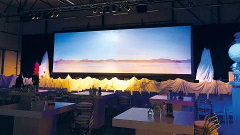 Installatie licht presentatie Kennissenclub Rotterdam events trusten CT-AV audiovisuele inrichters Hoogvliet business