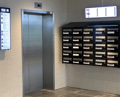 Narrowcasting The Base Schiphol display CT-AV audiovisuele inrichters