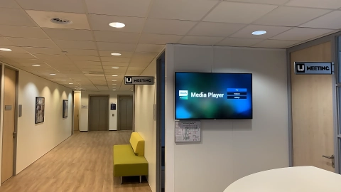 Narrowcasting verzamelgebouwen presentatieruimtes verzamelgebouwen hubs CT-AV audiovisuele inrichters Rotterdam