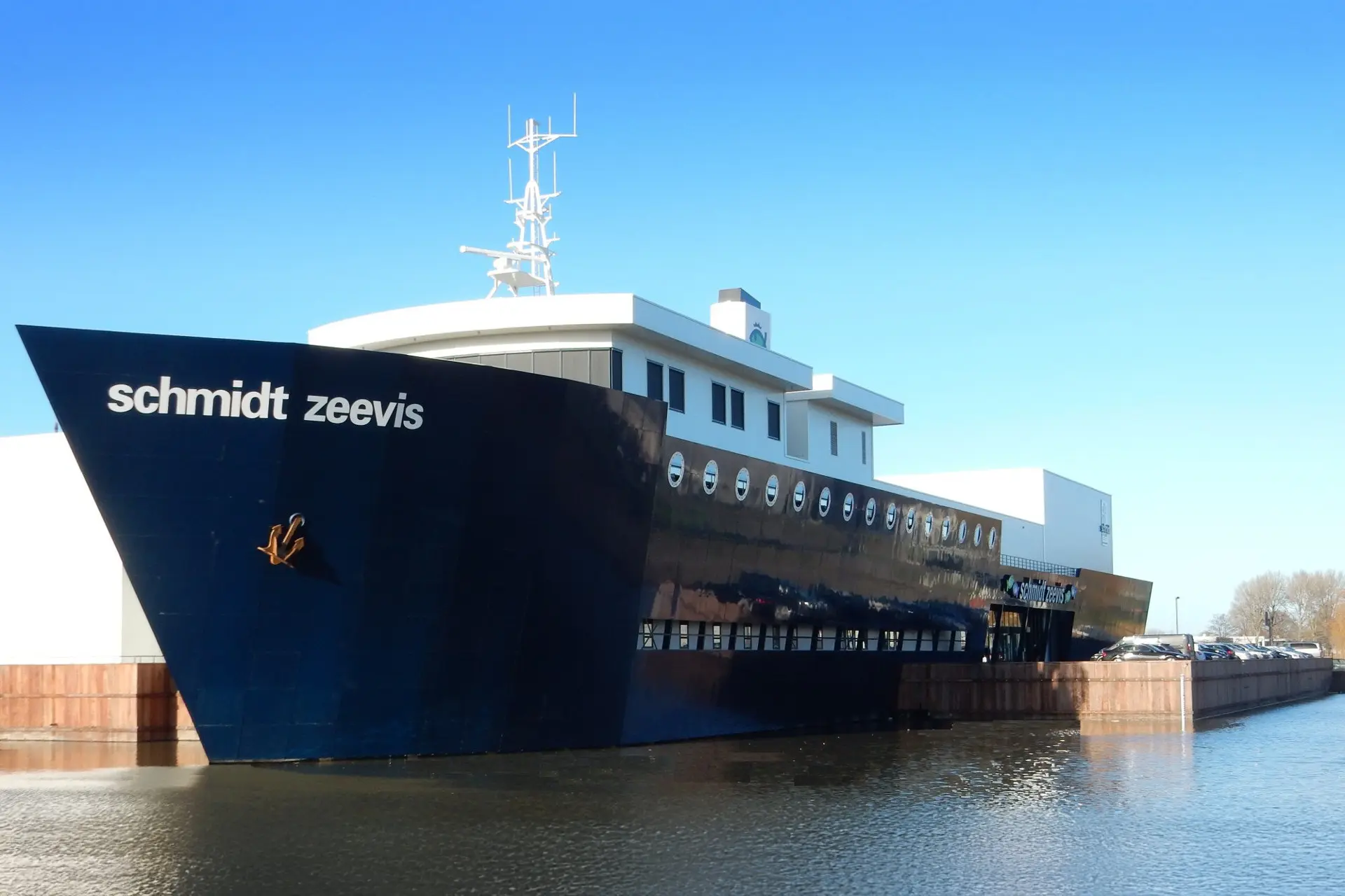 Schmidt Zeevis geintegreerd geluidsinstallatie CT-AV de audiovisuele inrichters Rotterdam beeld licht geluid Hoogvliet Rottedam